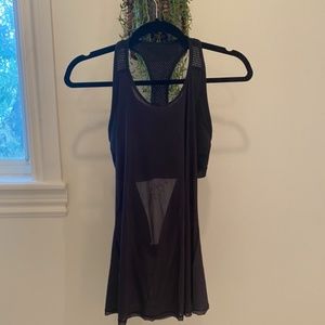 BLACK LULULEMON MESH TOP WITH BUILT IN SPORTS BRA